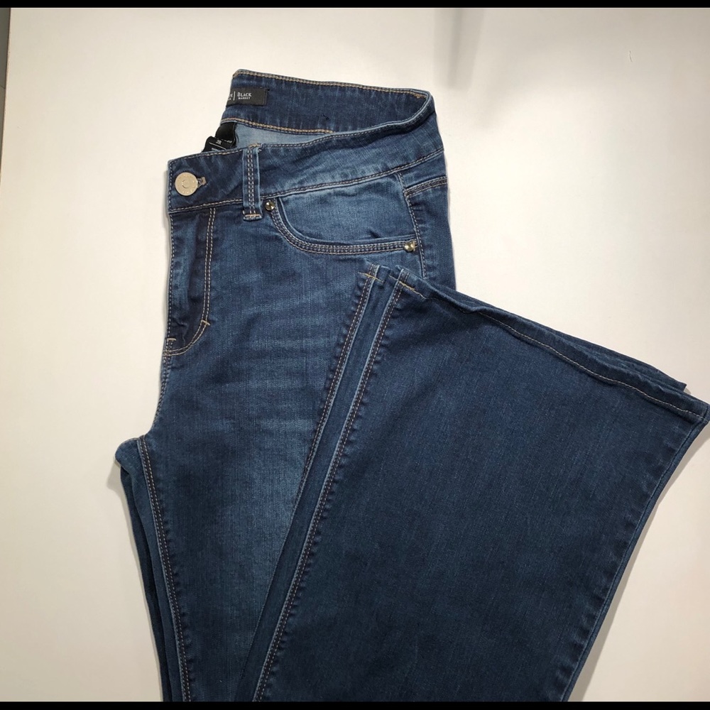 White House Black Market Flair Leg